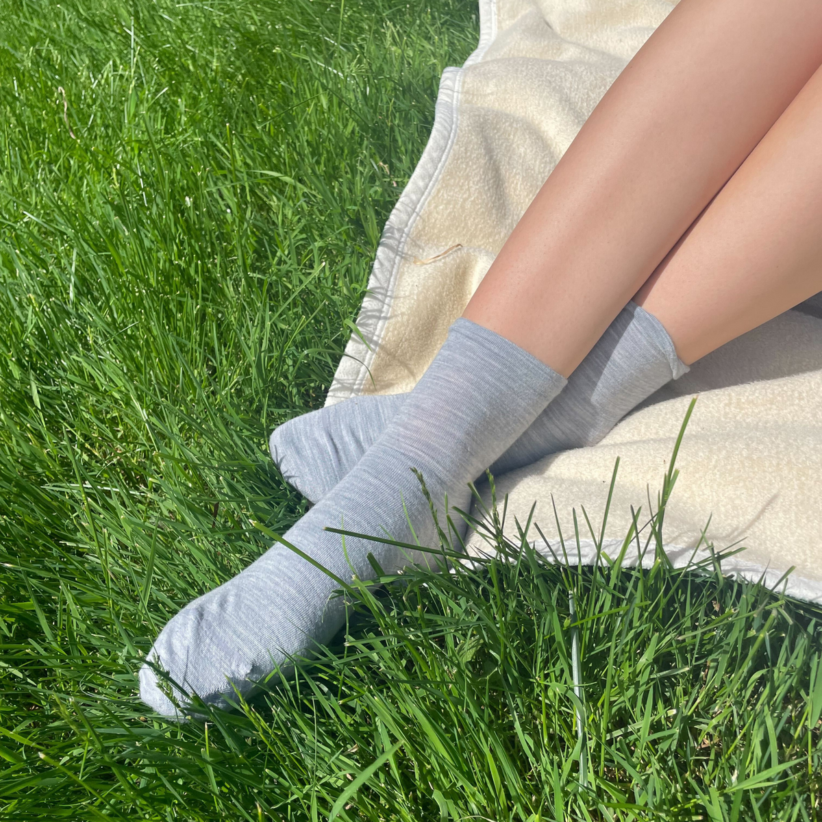 Extra-fine Merino Wool Everyday Crew Socks. Ultra-soft and breathable, thin, lightweight. Made from natural, itch-free, moisture-wicking material.