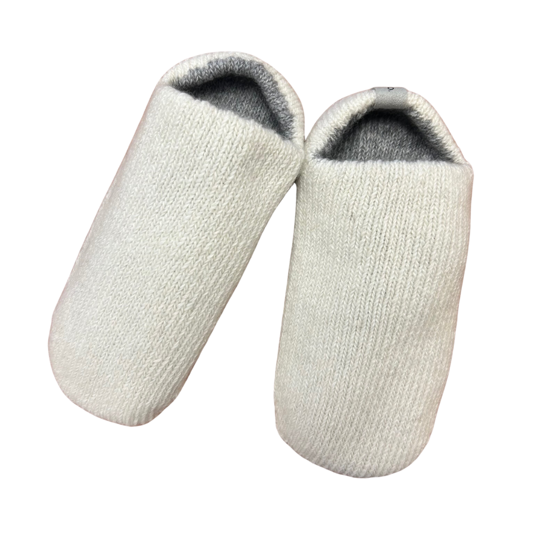 Recycled Wool-Blend Reversible Slipper Socks | UNISEX | KIDS 2T, Adult M or L | White / Gray - CHERRYSTONEstyle