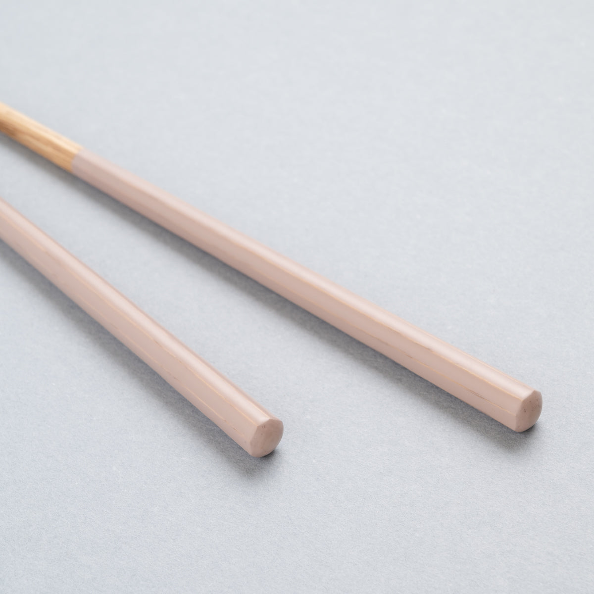 Hashikura Season 01 | Kazeiro (Light Pink) with Chopstick Holder - CHERRYSTONE