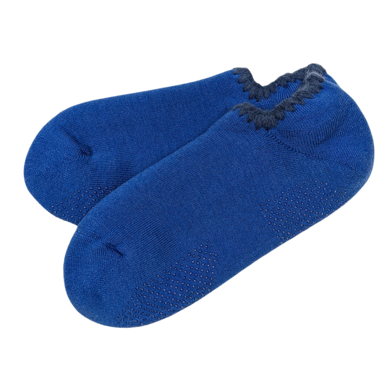 Handcrafted Wool Slipper Socks | With Grips | Large - CHERRYSTONEstyle