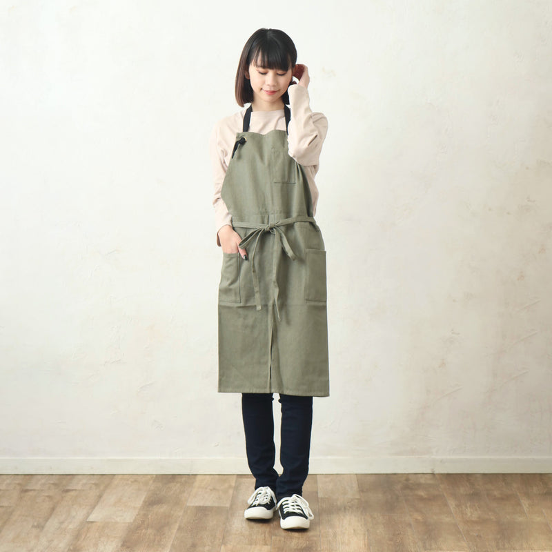 Unisex Recycled Cotton Apron – Versatile and Stylish
Crafted from soft recycled cotton, this apron offers exceptional comfort and durability. The minimalist design suits both men and women, making it perfect for various tasks such as cooking, cleaning, DIY projects, and workwear. CHERRYSTONEstyle
