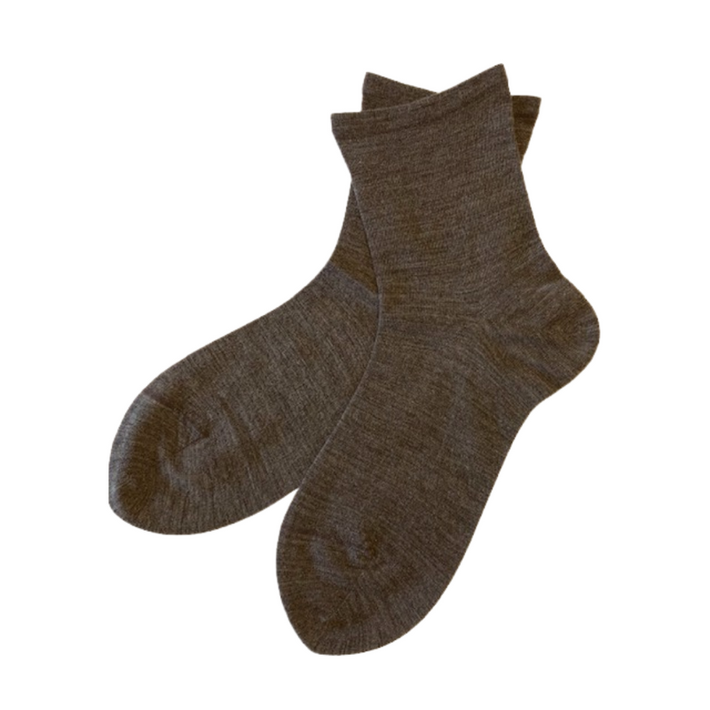 Extra-fine Merino Wool Everyday Crew Socks. Ultra-soft and breathable, suitable for business or casual wear. Thin, lightweight. Made from natural, itch-free, moisture-wicking material, offering anti-odor and shrink-resistant properties for long-lasting comfort. CHERRYSTONEstyle