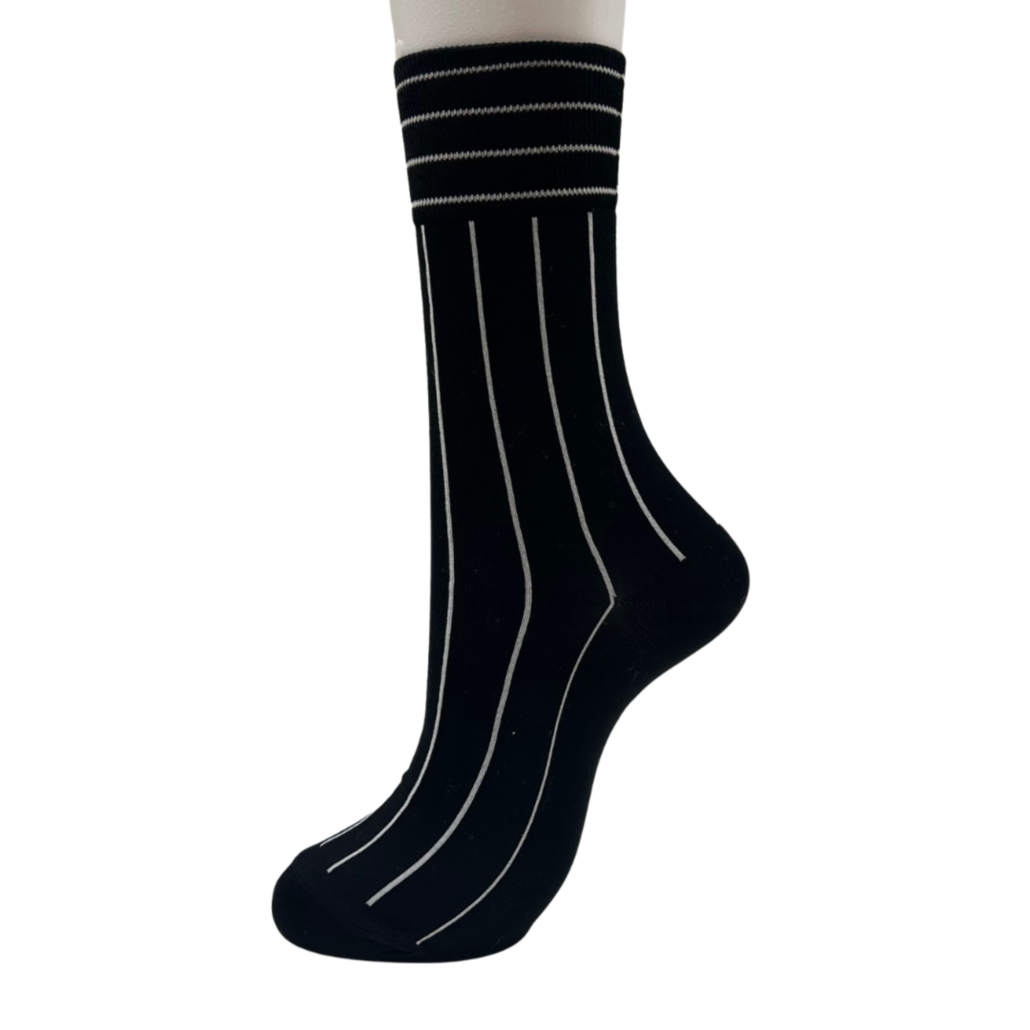 Stylish Pinstripe Crew Socks. Simple and subtle design with an elegant pinstripe pattern. These socks offer soft comfort and gentle compression, making them breathable and perfect for all-day wear.
CHERRYSTONEstyle