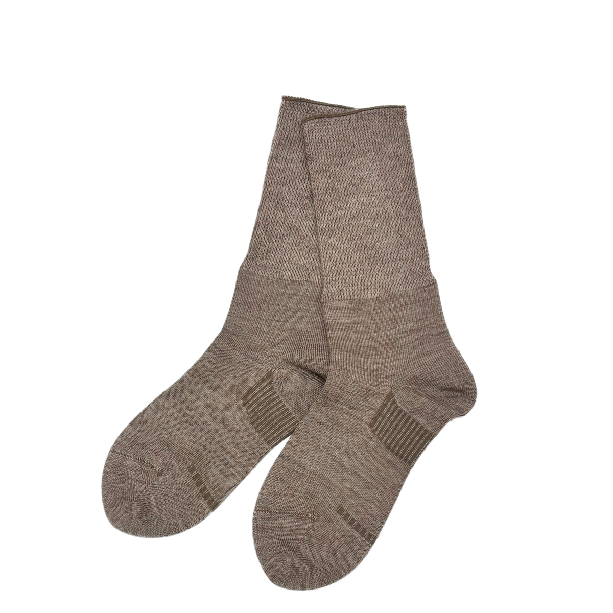 Wool-blend everyday crew socks offer a soft touch and warmth. Designed to stay in place with a special heel design, relaxed fit, and stretchable cuff for added comfort.
CHERRYSTONEstyle
