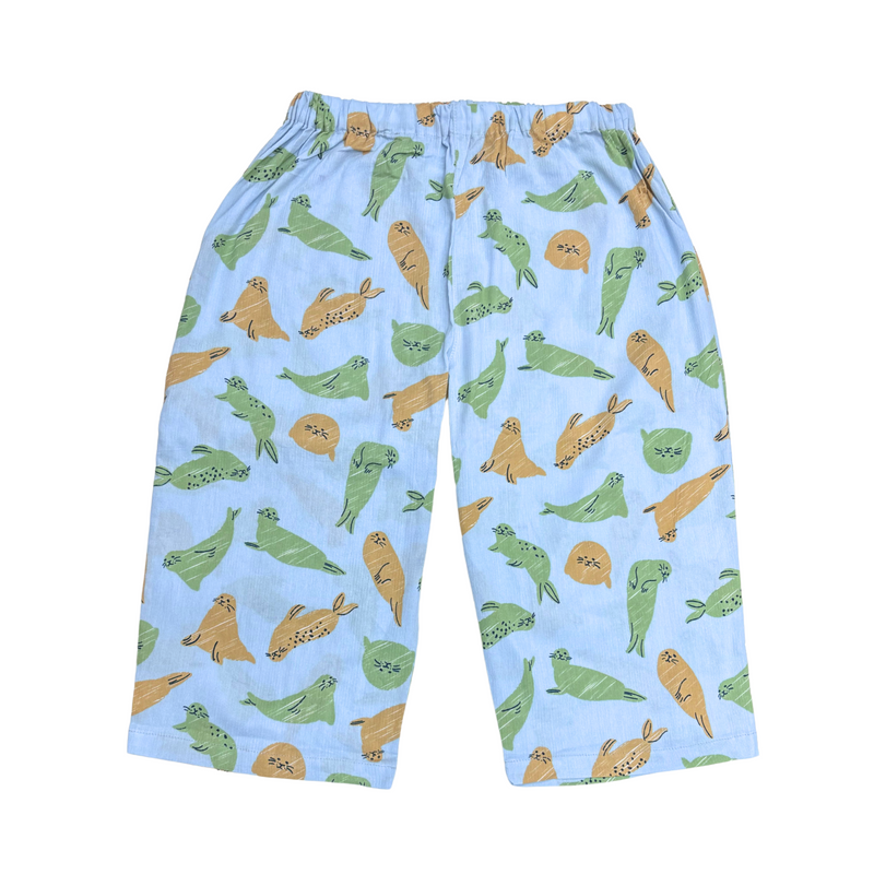 Our Cool, Stretchy, Comfy Lounge Pants made from 100% cotton. Crafted with traditional Japanese woven fabric, they’re cool, breathable, and sweat-absorbing, with a dry-touch texture that keeps them from sticking to the skin. Includes pockets on the back. Travel-friendly, folds compactly.
CHERRYSTONEstyle