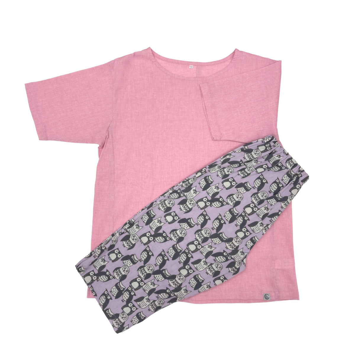 Our Cool, Stretchy, Comfy Lounge T-shirt and Pants Set made from 100% cotton with Japanese-inspired woven fabric. Breathable, sweat-absorbing with a dry-touch texture. Pants have pockets and adjustable waist, T-shirt is moisture-wicking with an A-line cut for easy movement. Travel-friendly, lightweight, and compact—perfect for home relaxation and travel-friendly. 
CHERRYSTONEstyle