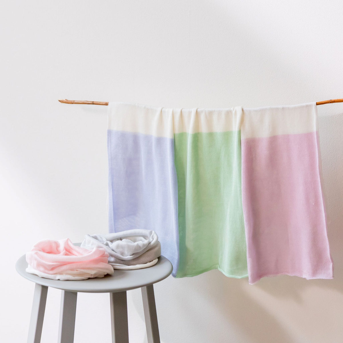 100% Silk Comfort Neck Warmer Light Pink