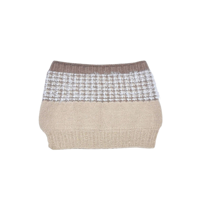 Lightweight silk blend neck warmer in calm chic colors, worn around the neck or styled as a headband. CHERRYSTONEstyle