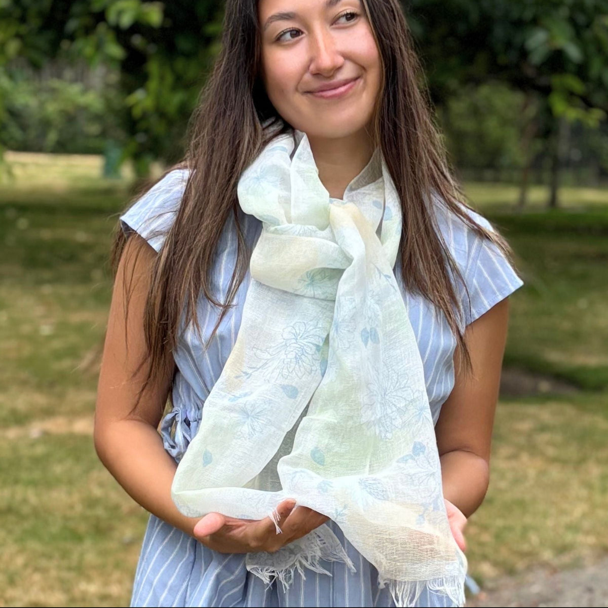 UPF 30+ Handwoven Cooling Fabric Linen Scarf on Loom | Watercolor Flower - CHERRYSTONE