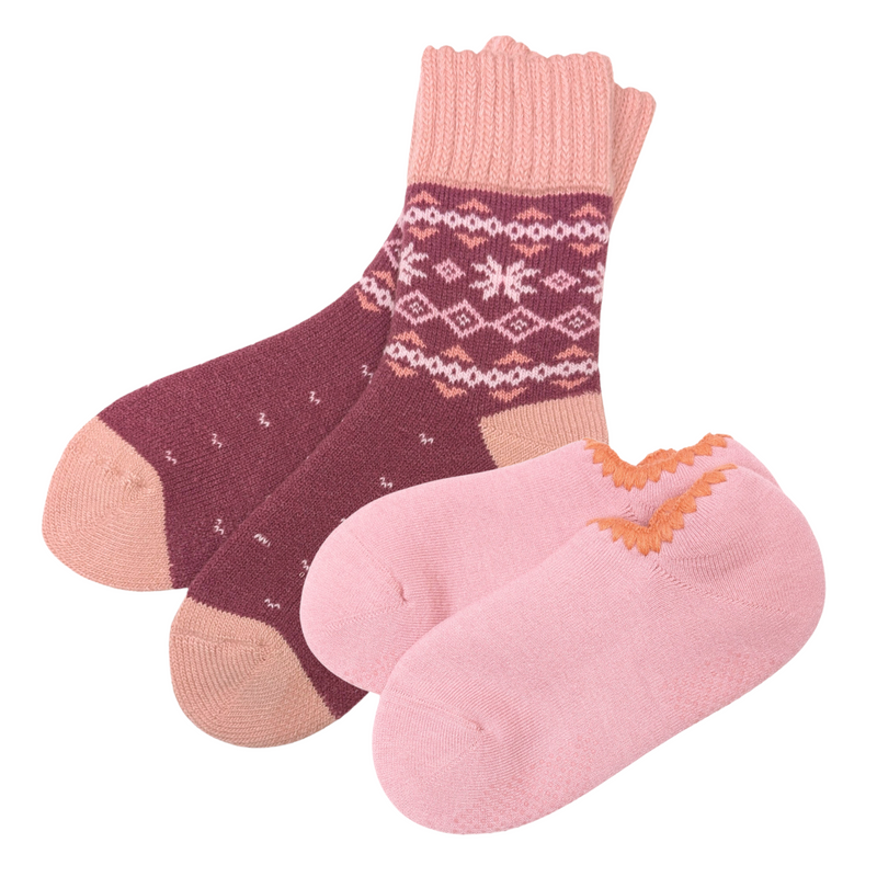 Two pairs of cozy, handcrafted slipper socks for Valentine's Day gifts. The set includes Handcrafted Wool Slipper Socks with a cherrystone shell-shaped embroidery and Thermal Nordic Merino Wool Blend Slipper Socks with thick ribbed cuffs for warmth and comfort. Both styles feature soft, cushioned insides, perfect for keeping feet warm and cozy. These high-quality, durable socks are crafted with care for a luxurious feel.
CHERRYSTONEstyle