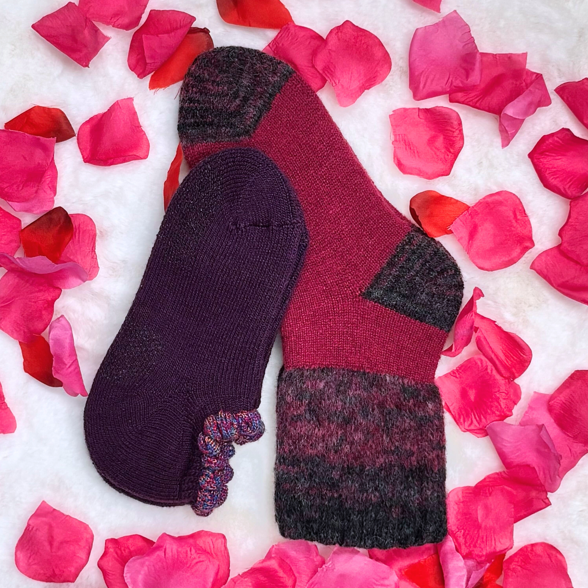 A beautifully arranged Valentine's Day gift set featuring two pairs of socks—a pair of Thermal Soft-Opening Short Slipper Socks with a shell-shaped cuff, soft inner loops, and anti-slip grips, alongside a pair of Thermal Gradient Color Ribbed Cuff Crew Socks with stylish gradient-dyed cuffs and plush thermal lining. Both pairs are designed for comfort, warmth, and durability, displayed in warm, inviting tones perfect for gifting.
CHERRYSTONEstyle