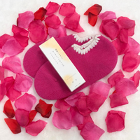 A cozy Valentine's Day gift set featuring Silk and Organic Oil Hand Cream and Handcrafted Wool Slipper Socks. The cream, made with 97.7% natural ingredients, offers a delicate scent and quick absorption. The handmade wool socks feature a warm texture and elegant cherrystone embroidery—perfect for a thoughtful, luxurious gift.
CHERRYSTONEstyle