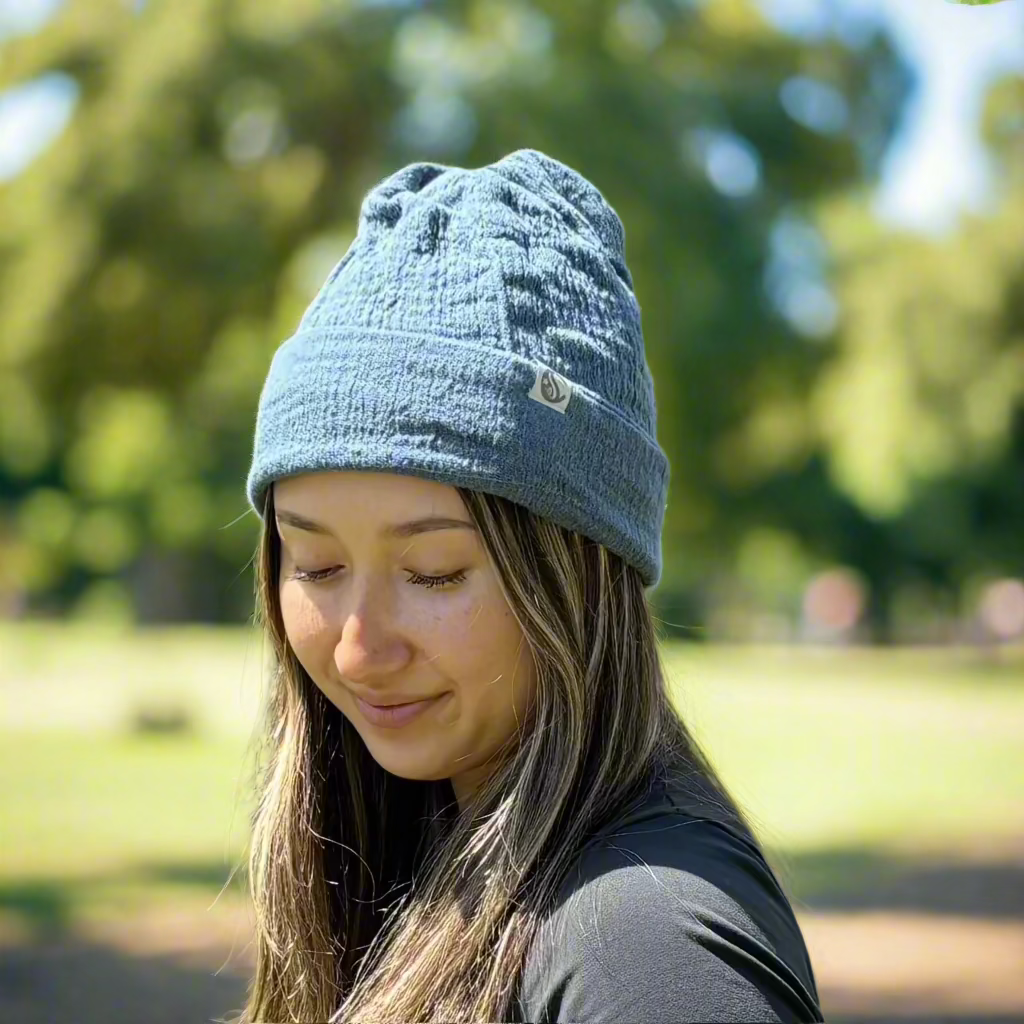 3-Way Versatile Cotton Beanie. Made from 100% breathable cotton gauze, featuring a soft and lightweight design. This beanie can be transformed into a neck warmer, face mask, turban, or headband.
CHERRYSTONEstyle