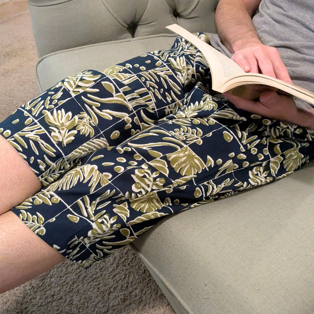 Our Cool, Stretchy, Comfy Lounge Pants made from 100% cotton. Crafted with traditional Japanese woven fabric, they’re cool, breathable, and sweat-absorbing, with a dry-touch texture that keeps them from sticking to the skin. Includes pockets on the back. Travel-friendly, folds compactly.
CHERRYSTONEstyle