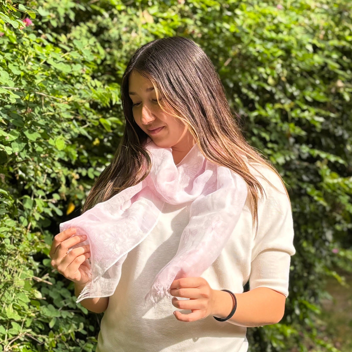UPF 30+ Handwoven Cooling Fabric Linen Scarf on Loom | Antibacterial Cool Touch Watercolor Flower - Pink
CHERRYSTONEstyle