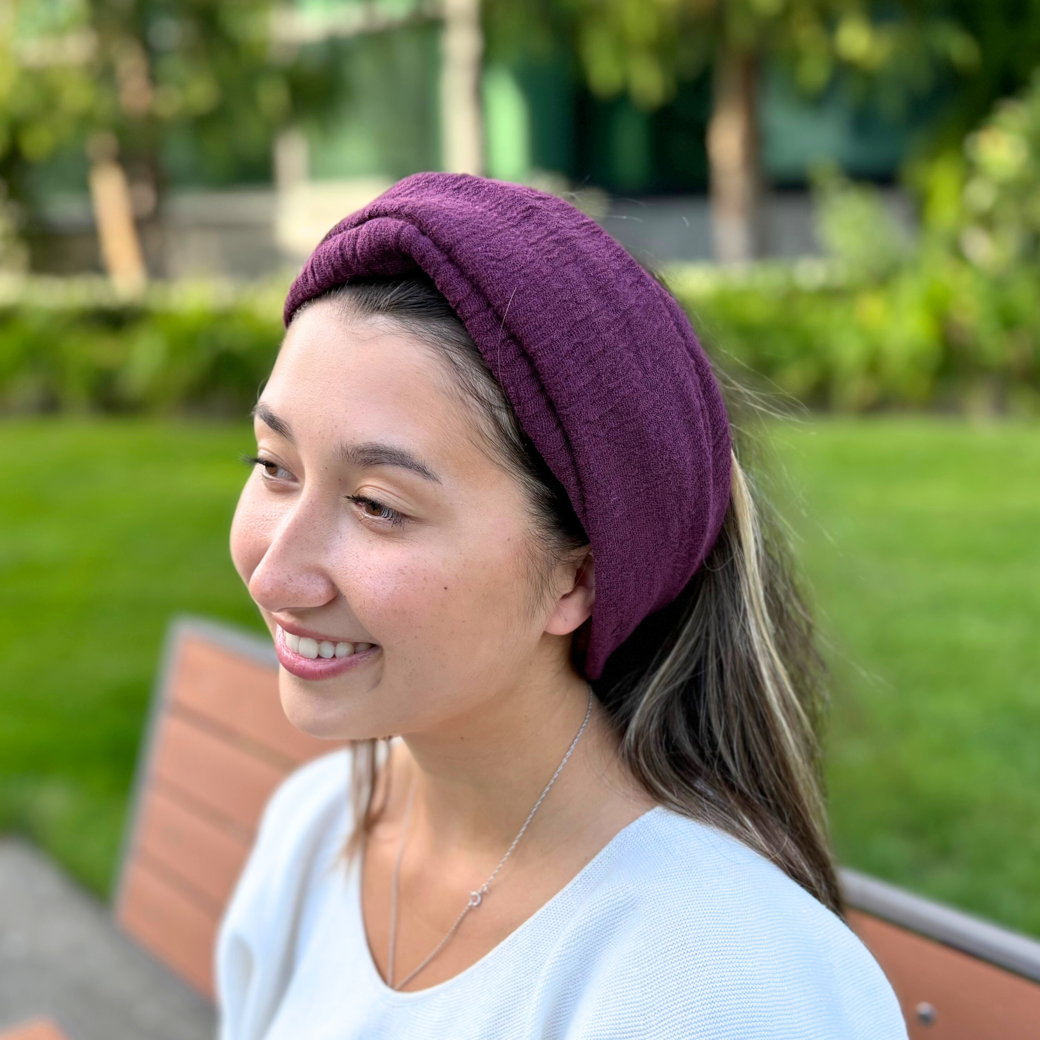 3-Way Versatile Cotton Beanie. Made from 100% breathable cotton gauze, featuring a soft and lightweight design. This beanie can be transformed into a neck warmer, face mask, turban, or headband.
CHERRYSTONEstyle