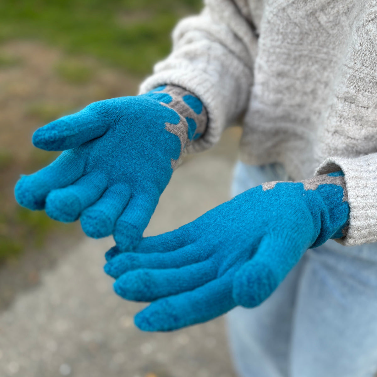 Thermal Self-Heating Dots Gloves - CHERRYSTONEstyle