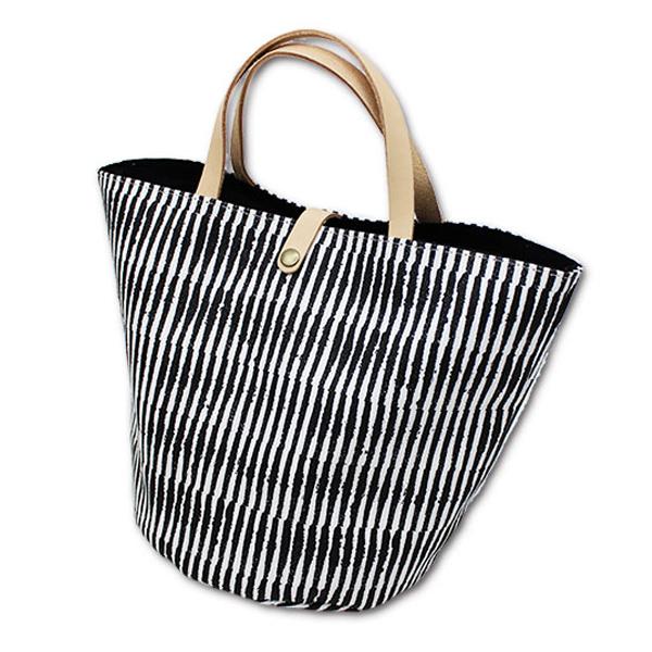 Bucket Tote Bag | Shimmering Stripes | Black - CHERRYSTONEstyle