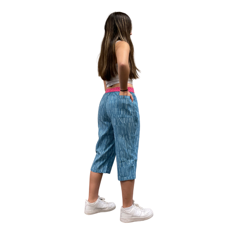 Our Cool, Stretchy, Comfy Lounge Pants made from 100% cotton. Crafted with traditional Japanese woven fabric, they’re cool, breathable, and sweat-absorbing, with a dry-touch texture that keeps them from sticking to the skin. Includes pockets on both sides and adjustable waist with inner elastic. Travel-friendly, folds compactly.
CHERRYSTONEstyle